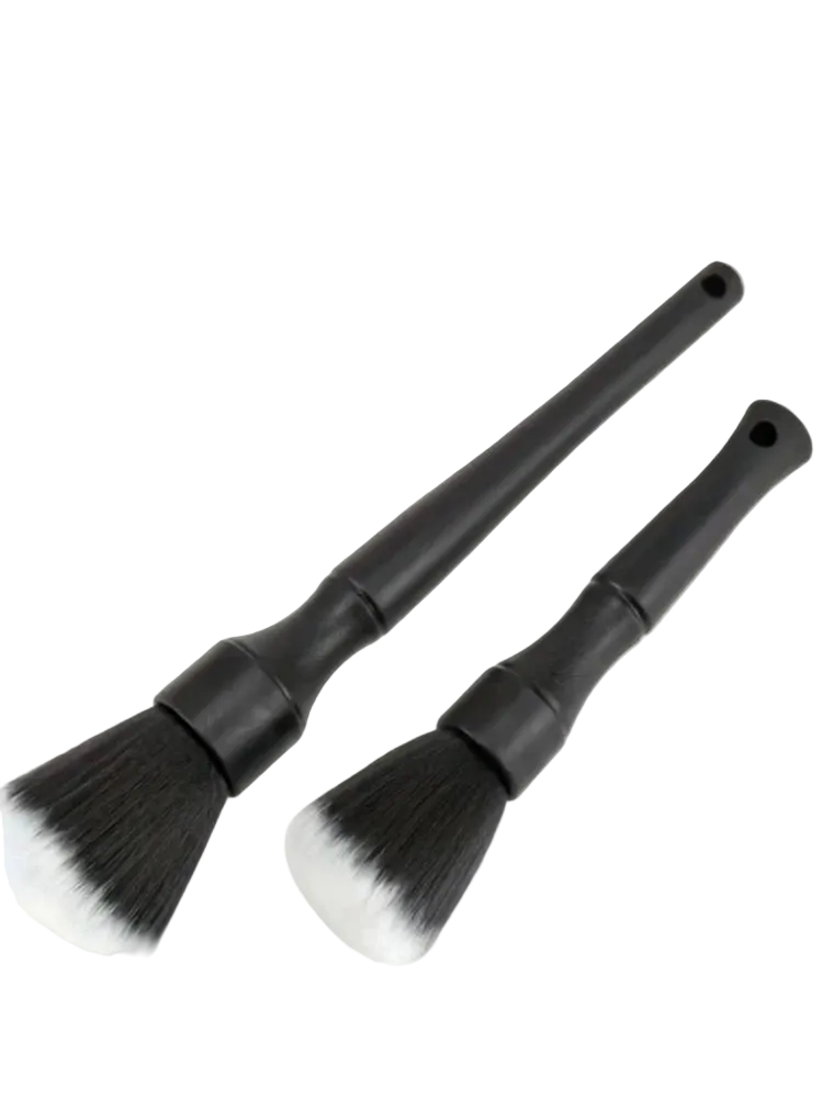 Brosse d'habitacle à poils souples.