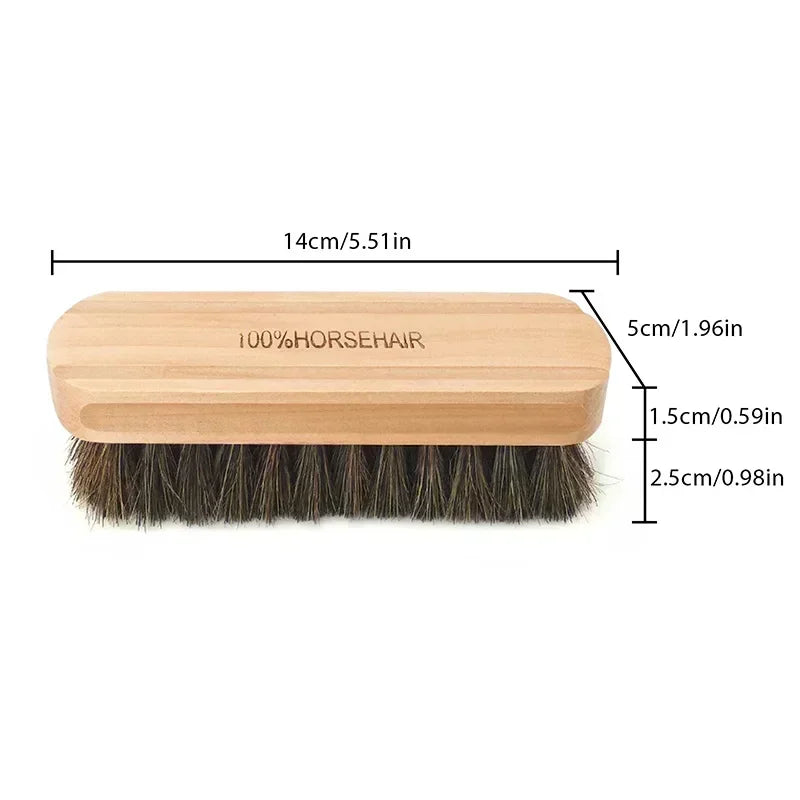 Brosse en crin de cheval.